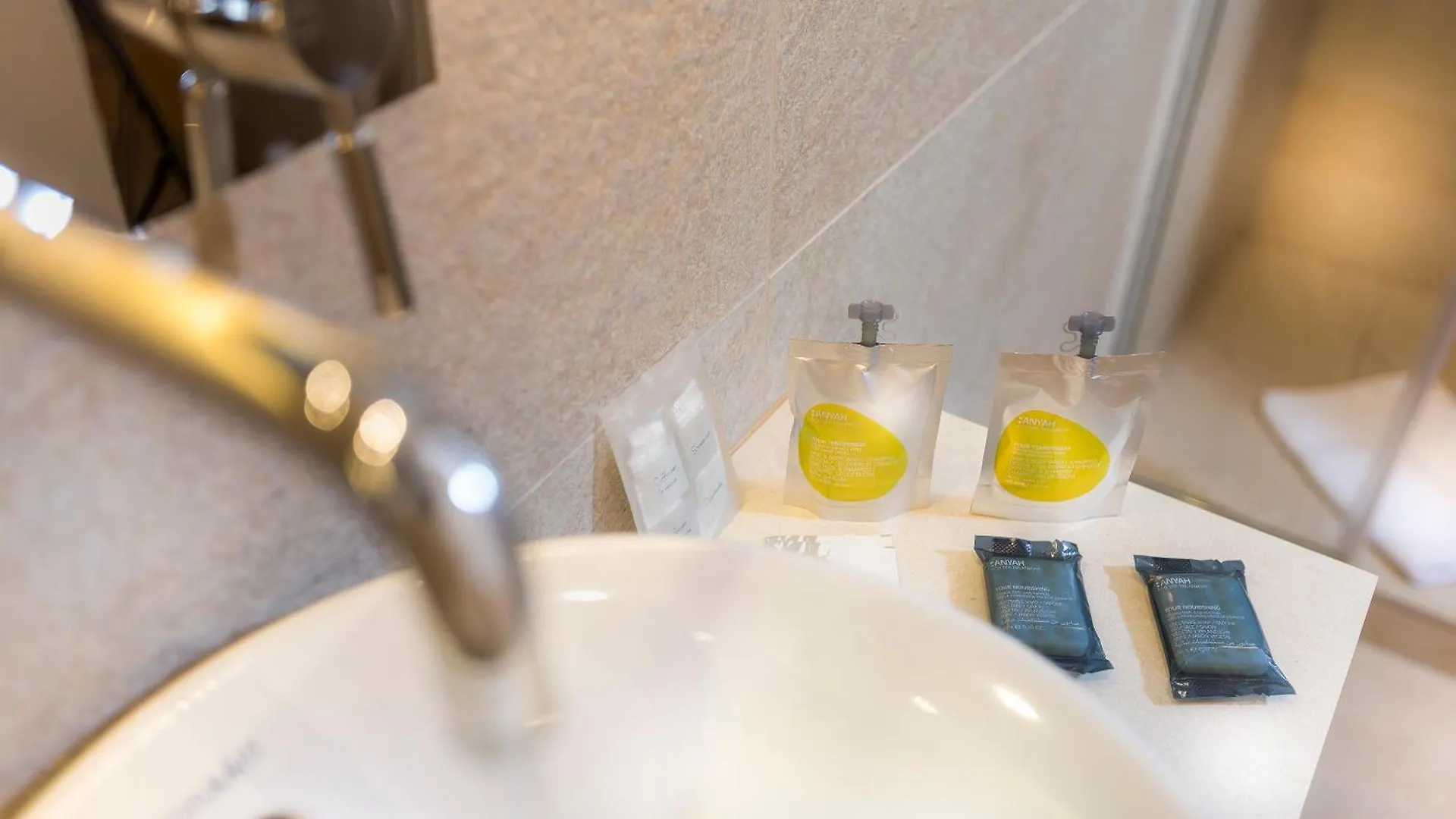 Hotel Andrea Paris 3*,
