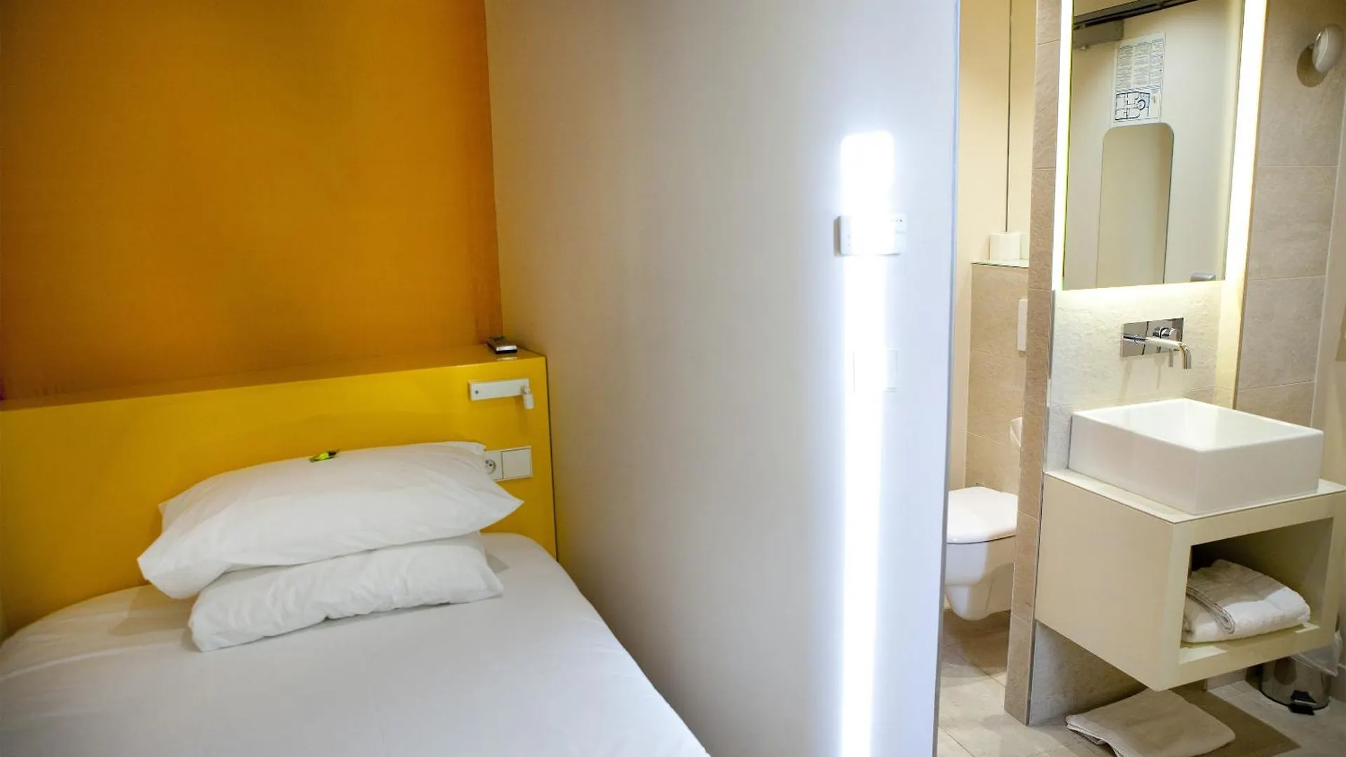Hotel Andrea Paris 3*,  France